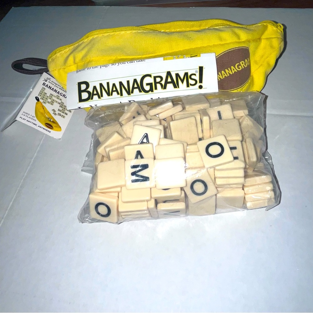 Bananagrams Word Game NWT Travel Game All Ages